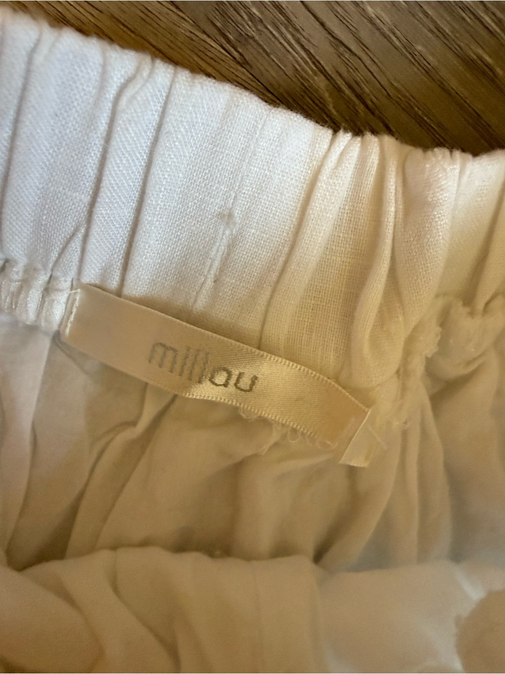 Millau White Two-Piece Top and Shorts Set with Silver rings Details size small - Picture 8 of 13